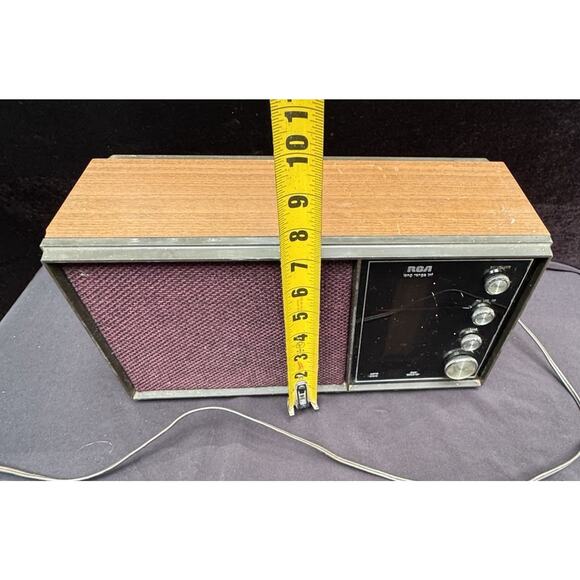 Vintage RCA Radio RCA RZC270W Wood Made in Japan Tested Works! - Picture 9 of 9